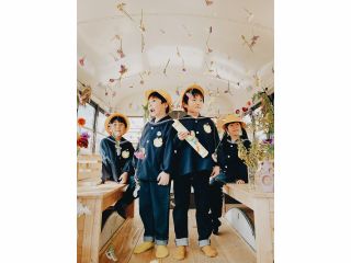 バス車内とは思えないほどの広い空間!