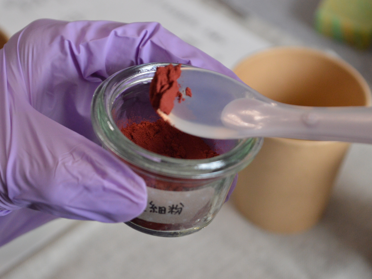 D݂̐FށiVRE}CJjRɎg܂B