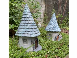 とんがり屋根のお家