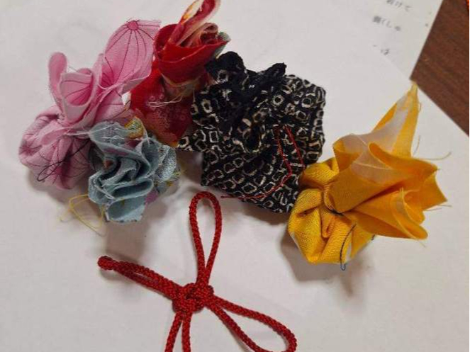 򑐂ƍܐF̕zŕ݁A]ˑłRŉN̗ǂupсE܂ނсv{܂B