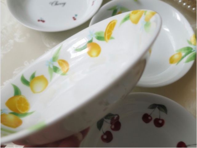 人気な小皿。直径12cm・深さ3cmと絶妙なサイズです