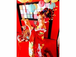 蝶がたくさん!打掛も着たままで、自撮り時間20分あります 延長もできます