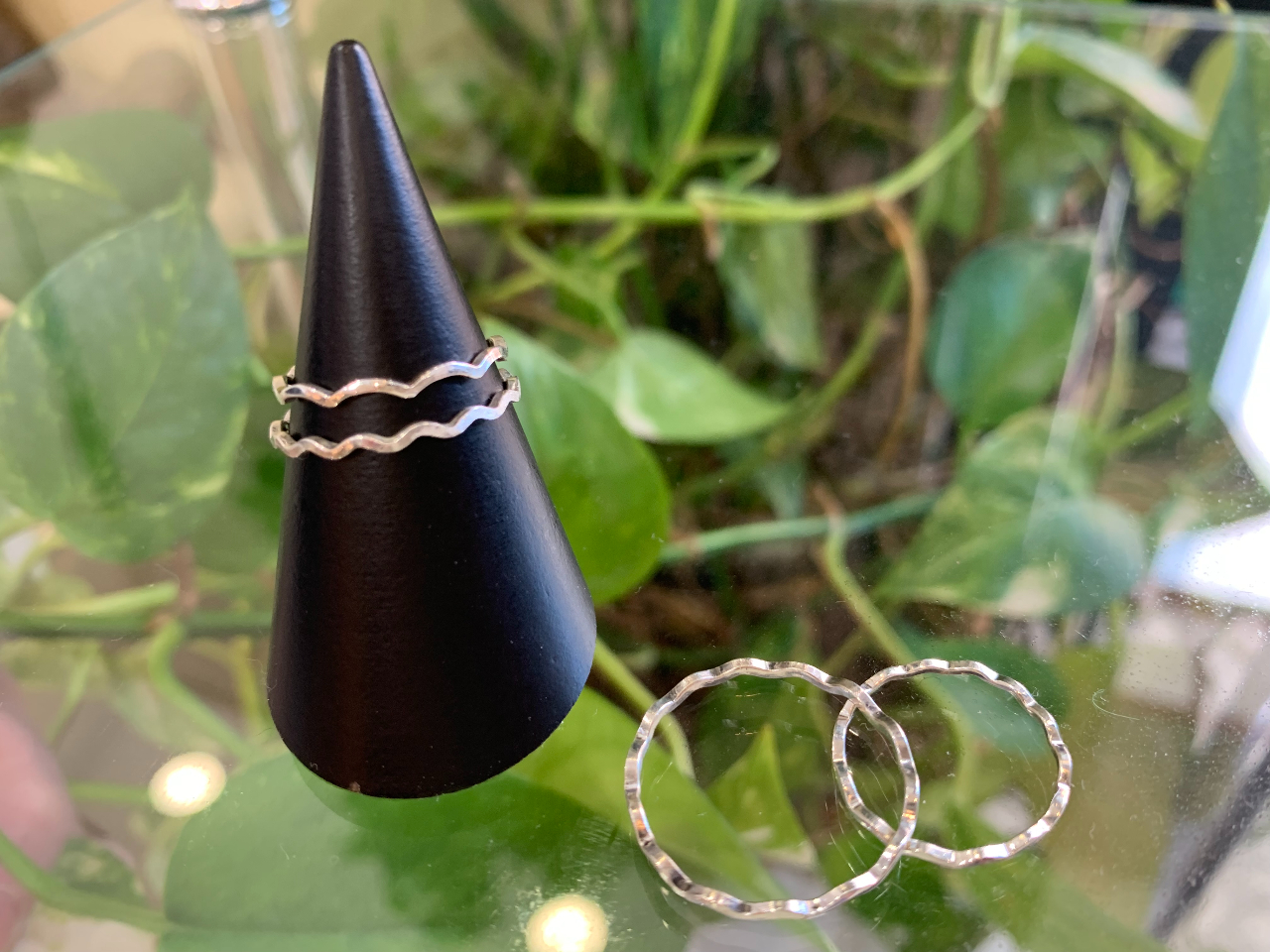 女性に人気の波波・ウネウネリング。体験でこのリングを作れるのは、全国でここだけ