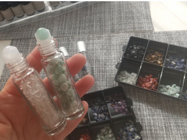 ロール部分も天然石!