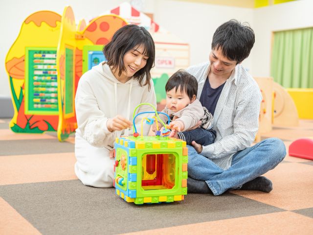 3歳までのお子さまを対象とした専用エリアには知育玩具がいっぱい! 授乳室やおむつ交換台、調乳器も完備。