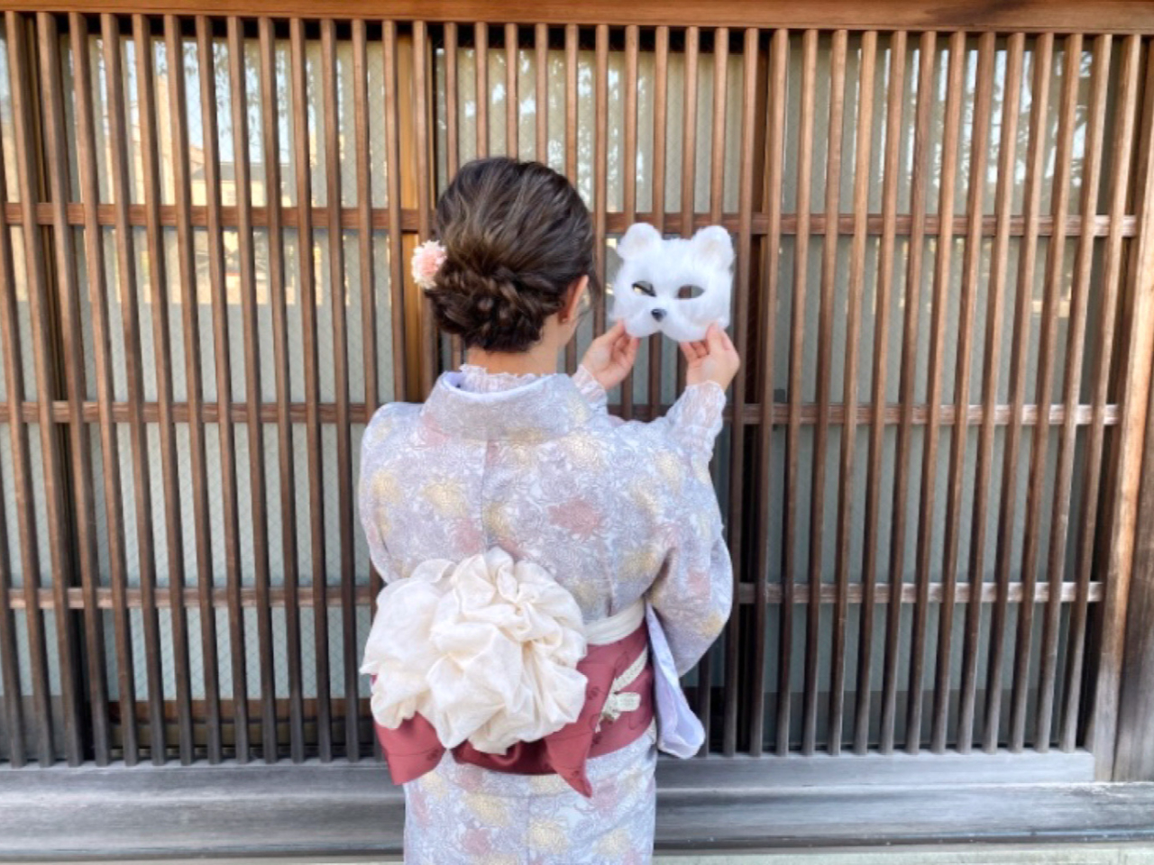 きつねのお面をご希望の方は無料でレンタルしております