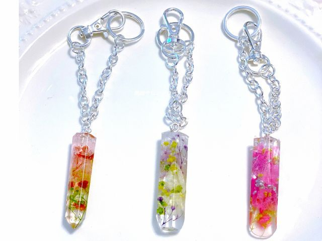 ハンドメイドアクセサリー 1番人気のアクセサリーから つぶつぶが加わりました