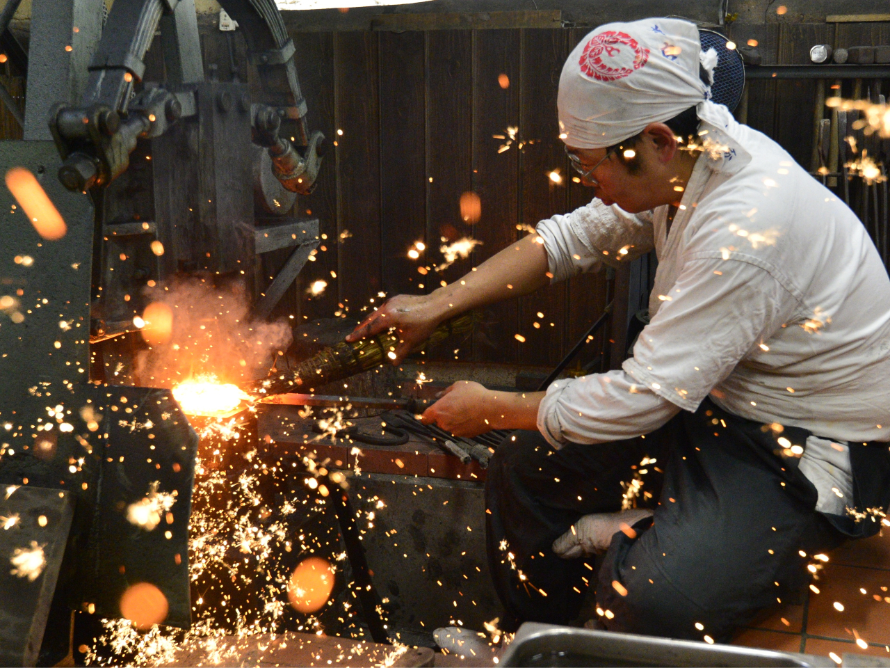 刀鍛冶用の火箸(やっとこ 火鋏)鍛刀場 玉鋼 刀剣 刀工 刀匠 鍛錬