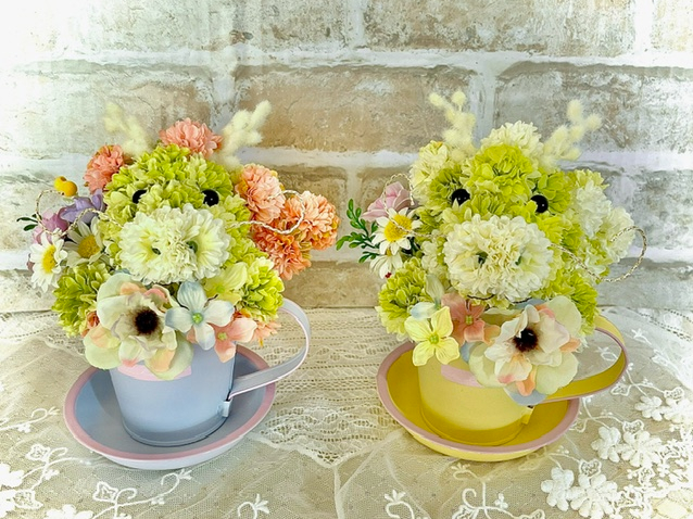 どちらかのお色がえらべます。