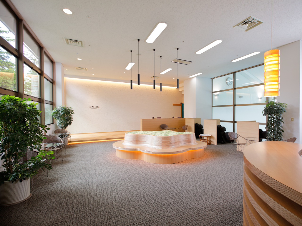 ς݂̃r[ɂ͖̃}bT[W`FA