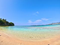 瀬底島の海