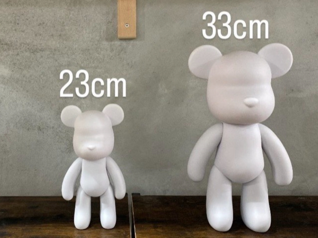 ԏi23pxA[i\8,800jƑ傫33pi\12,800j