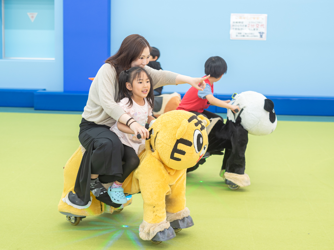 lCIȎނ̃Aj}oCN^]Ă݂悤IZŁEFmŁEeqňꏏɊy߂܂ 