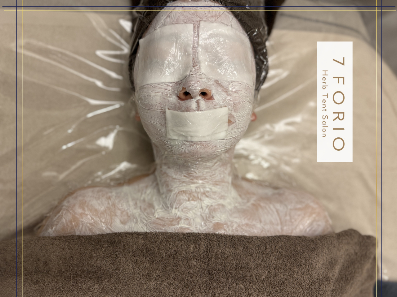 イオンクレンジング・ラジオ波・エレクトロポーションでお肌に美容液を届けたあとは、肌質を選ばないモイストパック。柔軟でしっとりとしたお肌を作る働きを助けてくれます