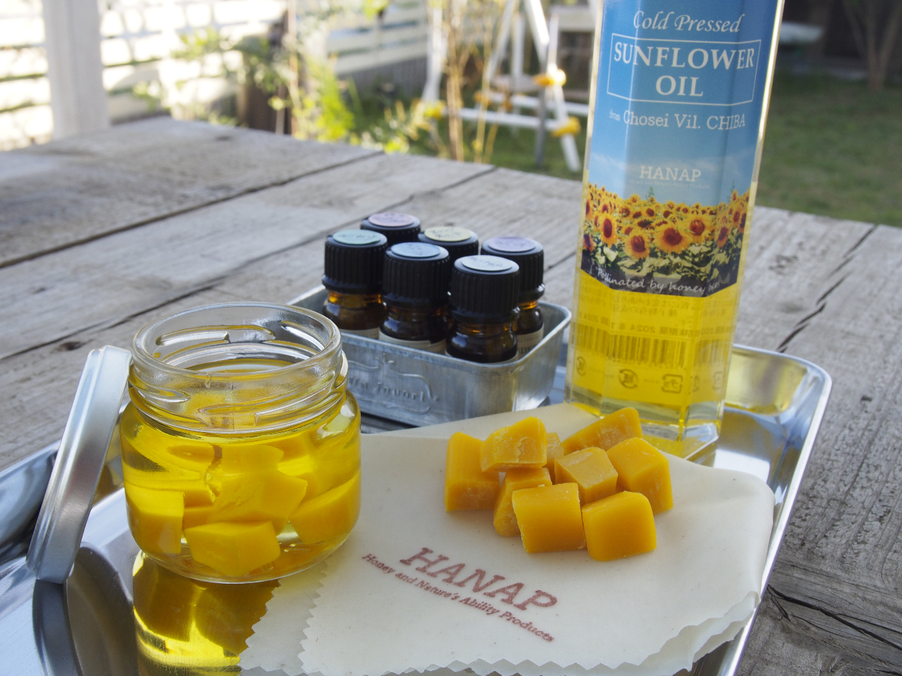 r̒ɍޗč̂ŁAƂĂȒPłB