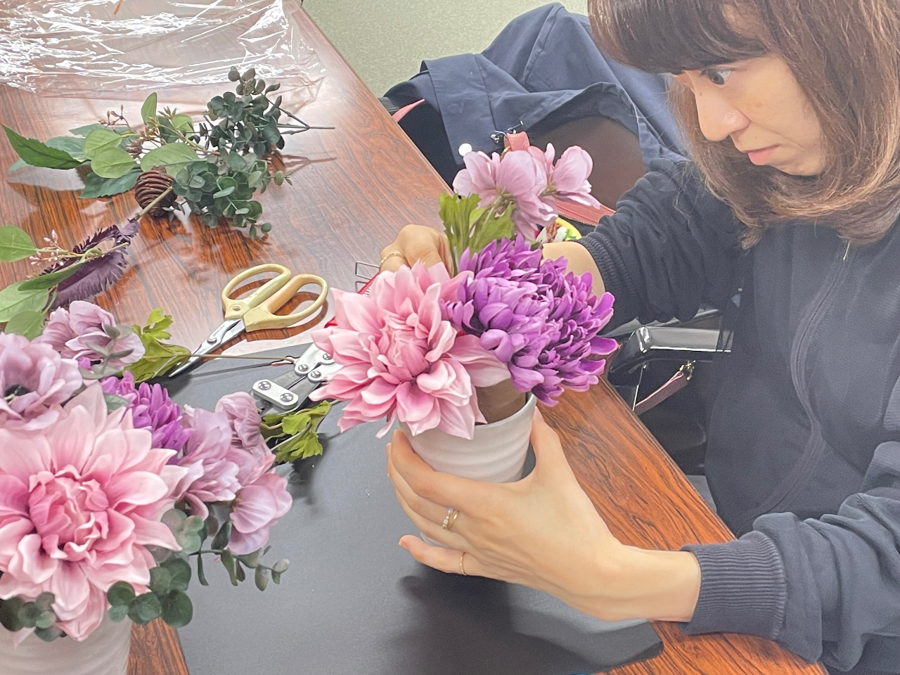 ɑ}đAWgB߂Ă̕ł₷fUCłB̓̓[J[̃_AƏdˋe𔒂̊ɃAW܂BlۂD]łB