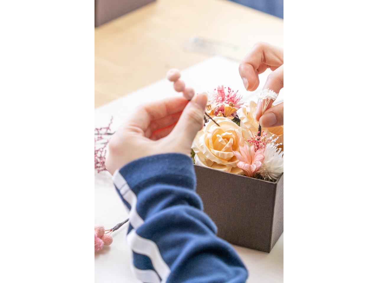 プリザーブドフラワーなど、好みのお花を自由にセレクトOK♪