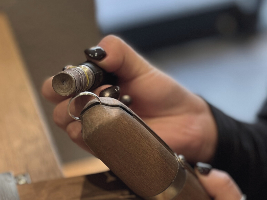 プロ仕様の工具を使用して制作いただけます