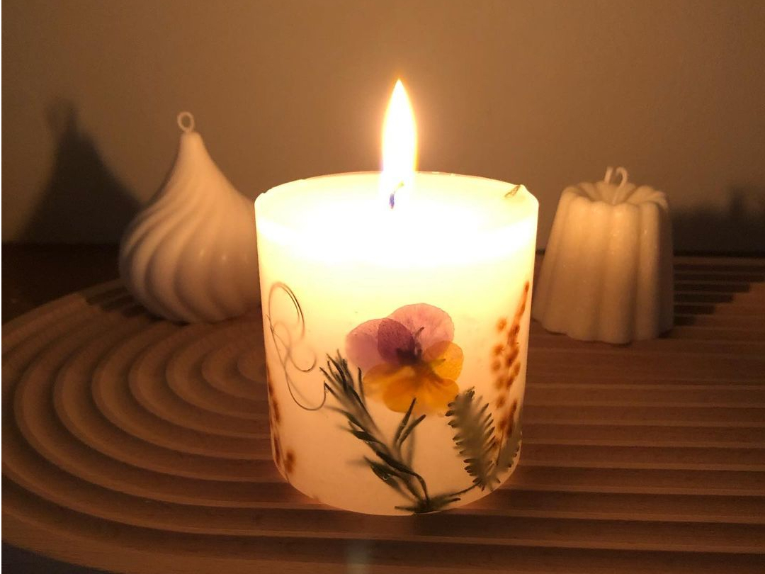 ���R�ɏo��F�ƃL�����h���̉΂̂����������ɖ�����܂����