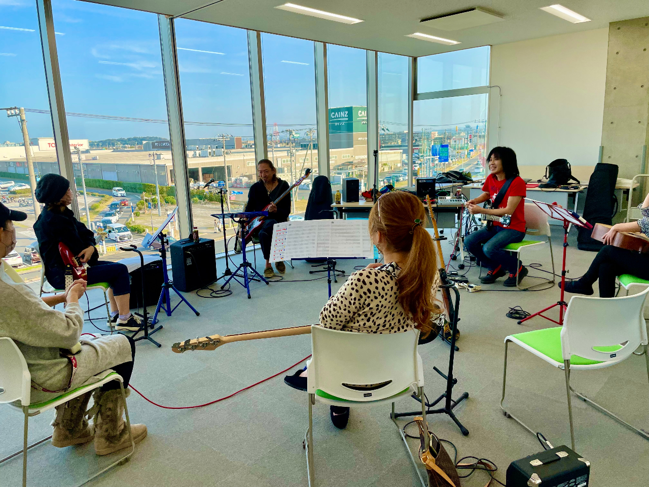 ؍XÎscn𗬃Z^[iĂ炷jŁA2022NHɂ̓GP(BARBEE BOYS)搶̃x[Xus܂B