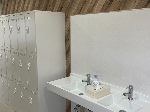 bJ[Ǝ􂢂IוbJ[ɓĎԂłɏo܂B܂򐅂gpĂ̂ŎnC`SŐ􂤂Ƃł܂B