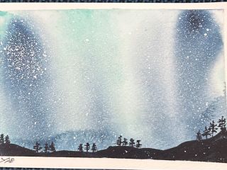 オーロラに雪が舞う!