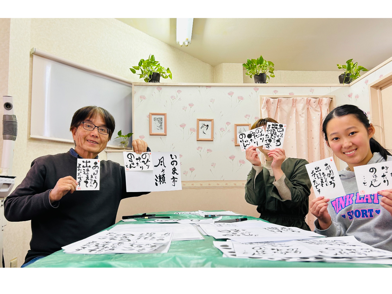大阪/野田駅1分/文字アート体験 /グループ割引き4名以上の参加でいつも