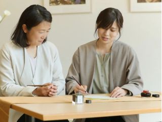 マンツーマンで和やかに体験いただけます。