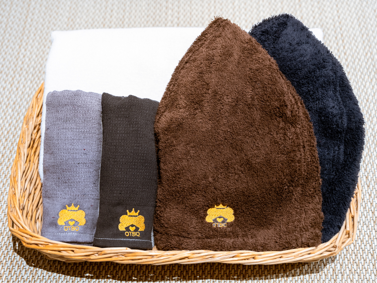 yvCx[gSPAuvzTEinbgȂǖ^łpӂĂ܂