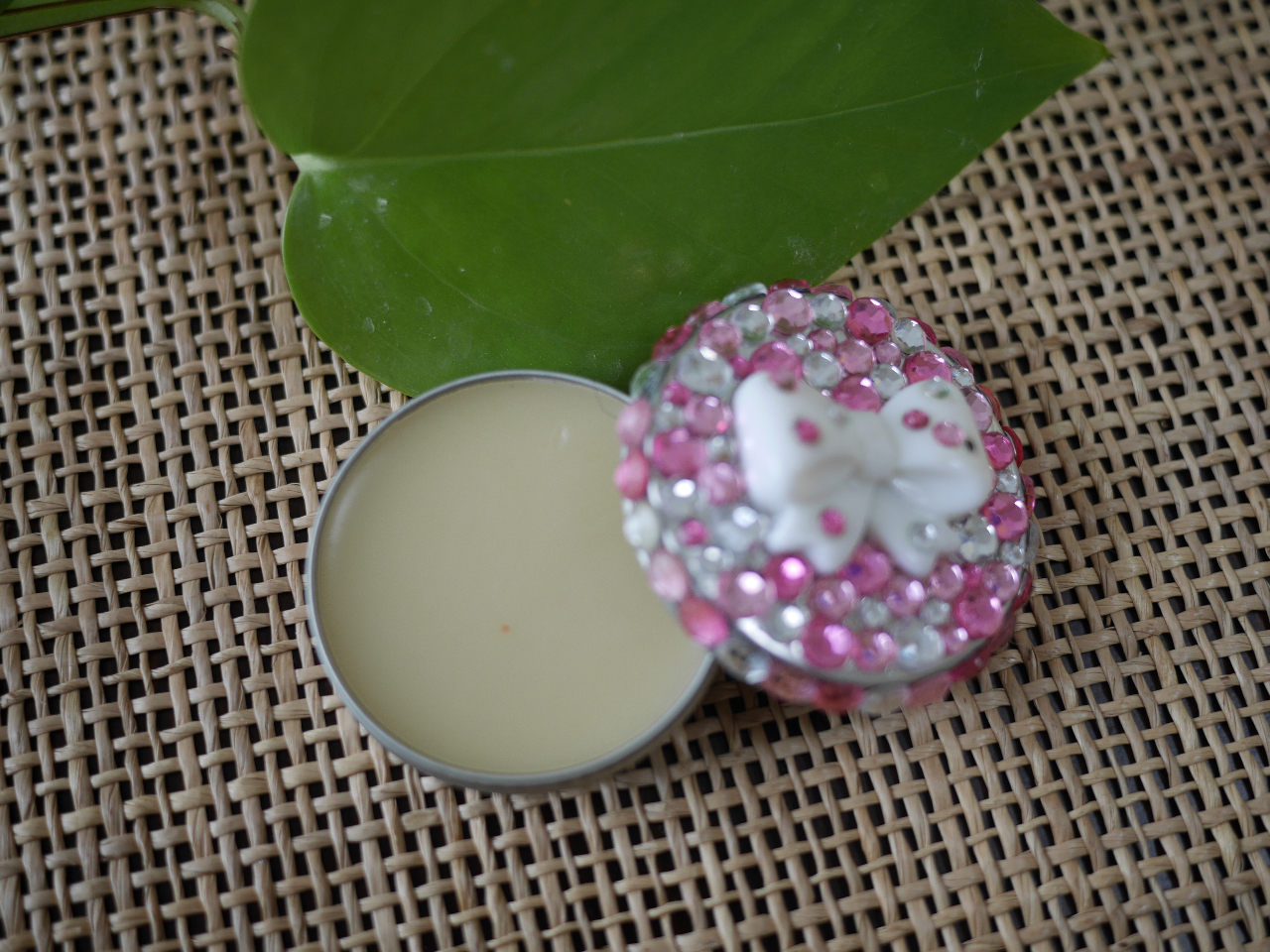 OfBOo[̓zzoICƃVAo^[AɍD݂̐ďoオIȒPɂł̂|CgB