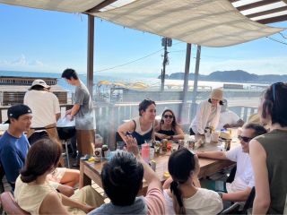 材木座海岸目の前で海を眺めながらBBQをお楽しみいただけます!