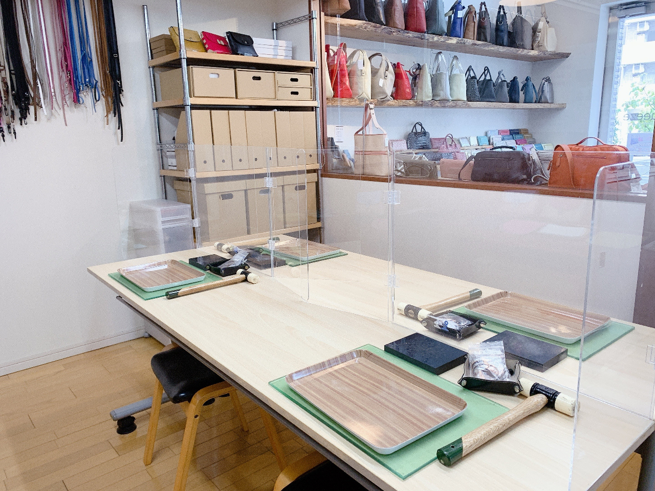 大関鞄工房 Squeeze 作業場