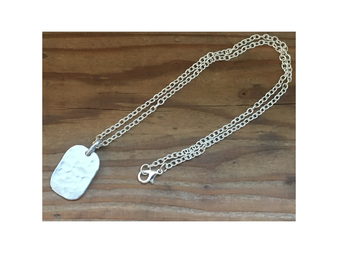 ピカピカに磨いて完成!(チェーンは別売り、500円です。)