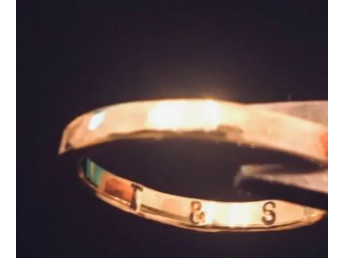 刻印体験も可能です。現地にて、お一人様別途1000円になります。(写真は真鍮ですが、刻印のイメージとして、ご参照ください。)