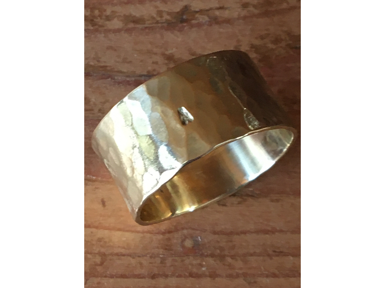 刻印を一文字打てます。シンプルに打たなくても大丈夫です。