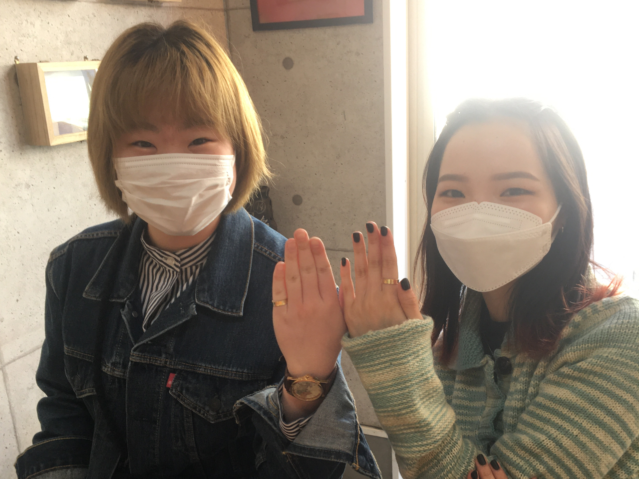 卒業旅行の思い出に。。。午前中に、体験して午後からは宮島へ向かわれたそうです。^_^