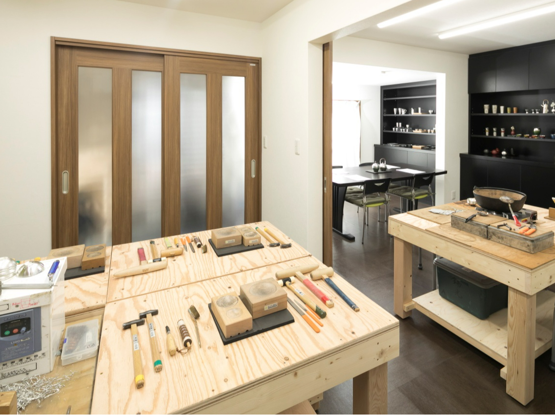 yT.I.N.H[zƂEl{{݂p܂B