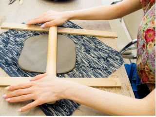 体験ではこのように板状に伸ばすことができます!