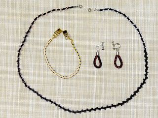 メガネホルダー、帽子ホルダー、イヤリング