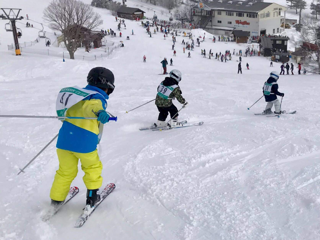 ���b�X����͐V�����F�B�Ɗy��������