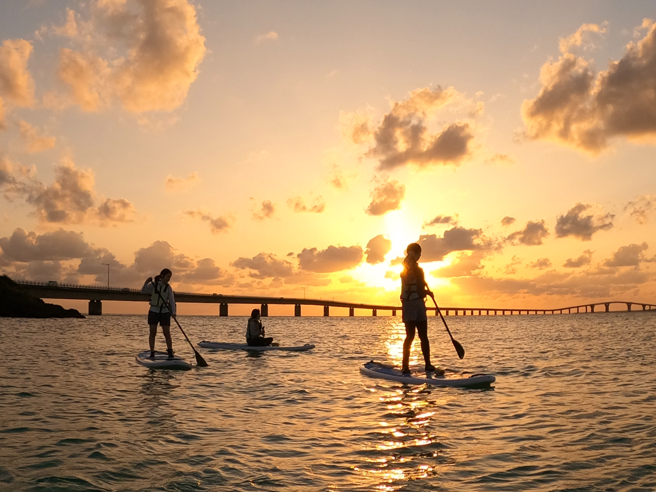 立ってもよし!座ってもよし!お客様のペースに合わせてお楽しみいただけます!