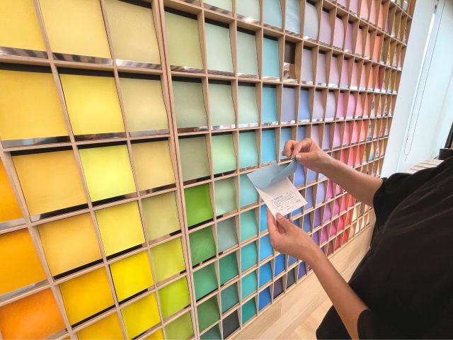 ノート作り向けにピックアップした紙の中より、お好きなものを選んでいただけます。