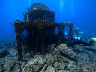 UFO(水中製造物)とも写真が撮れます