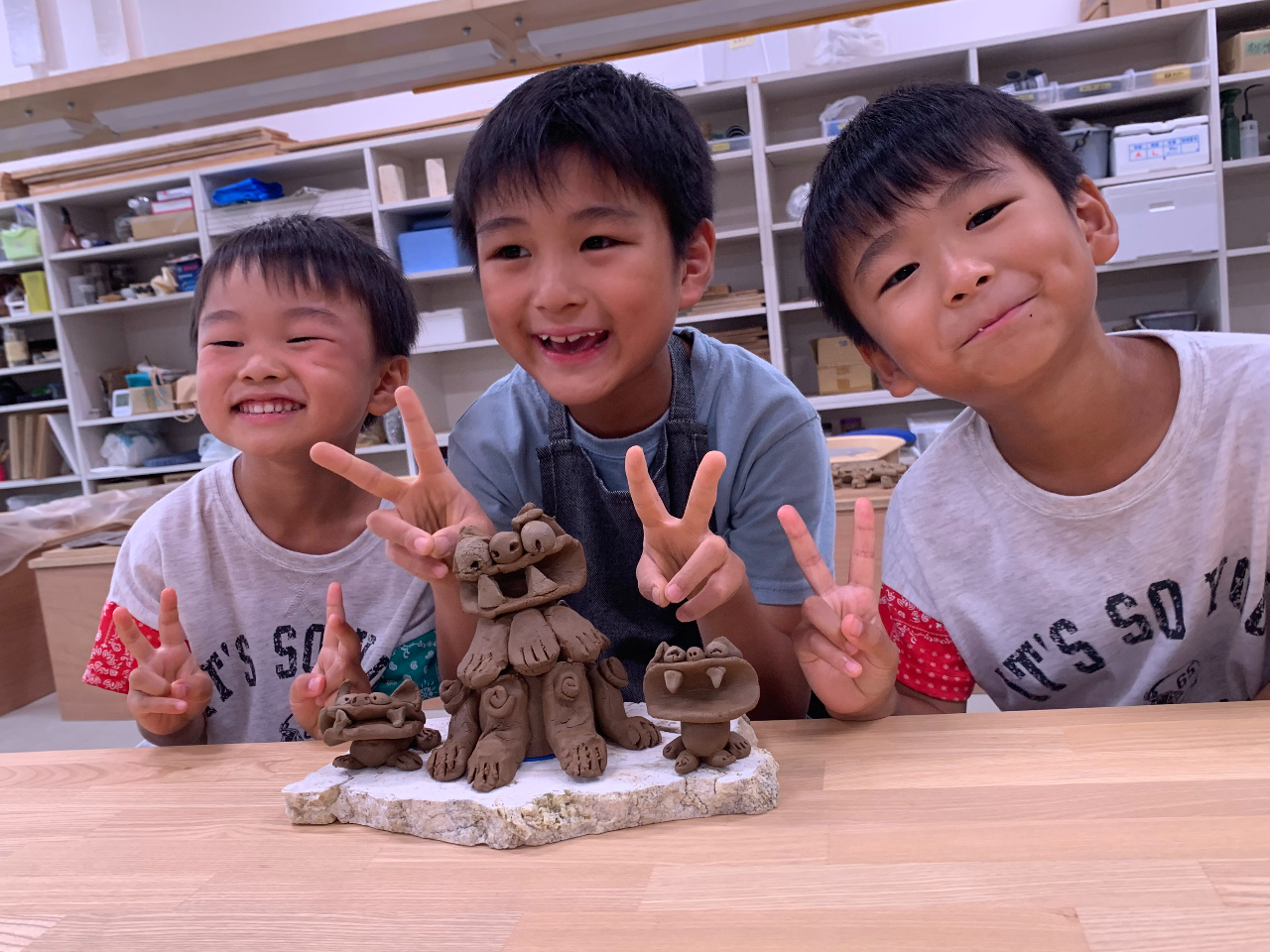 家族、あなた、そしてふたりの守り神、シーサー作り体験！ 空港、国際