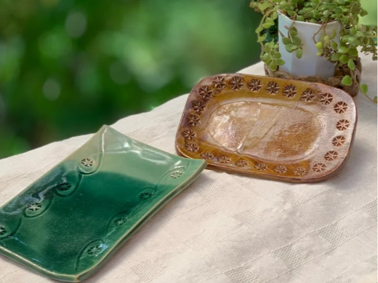 角平皿 4800円 丸みのある平皿 4800円 (焼き代込み)