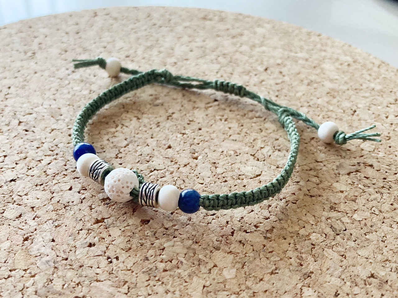 DȐF̃R[hAr[YȂǂIђA삵܂B