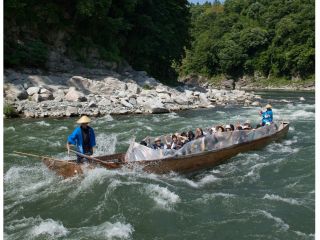 飛び散るしぶきはビニールシートを使って上手にお除けください。