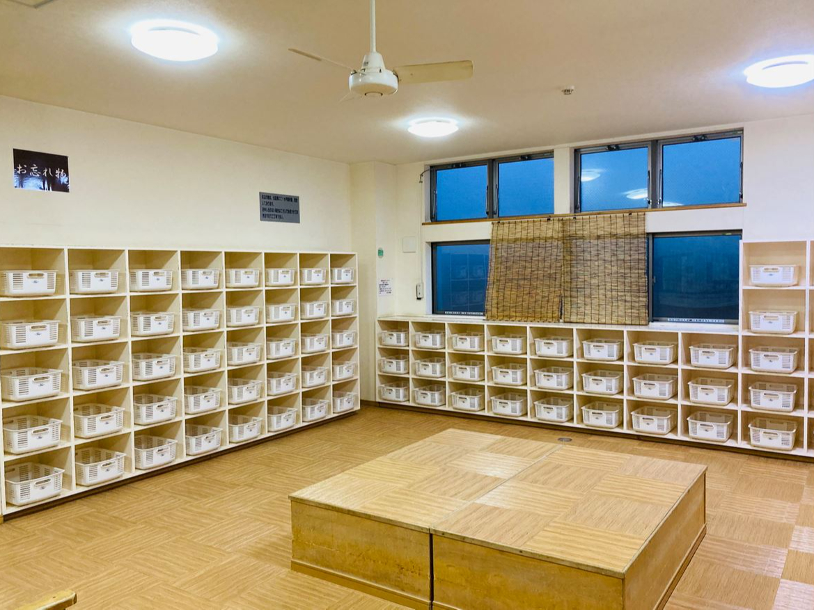 広々とした更衣室です