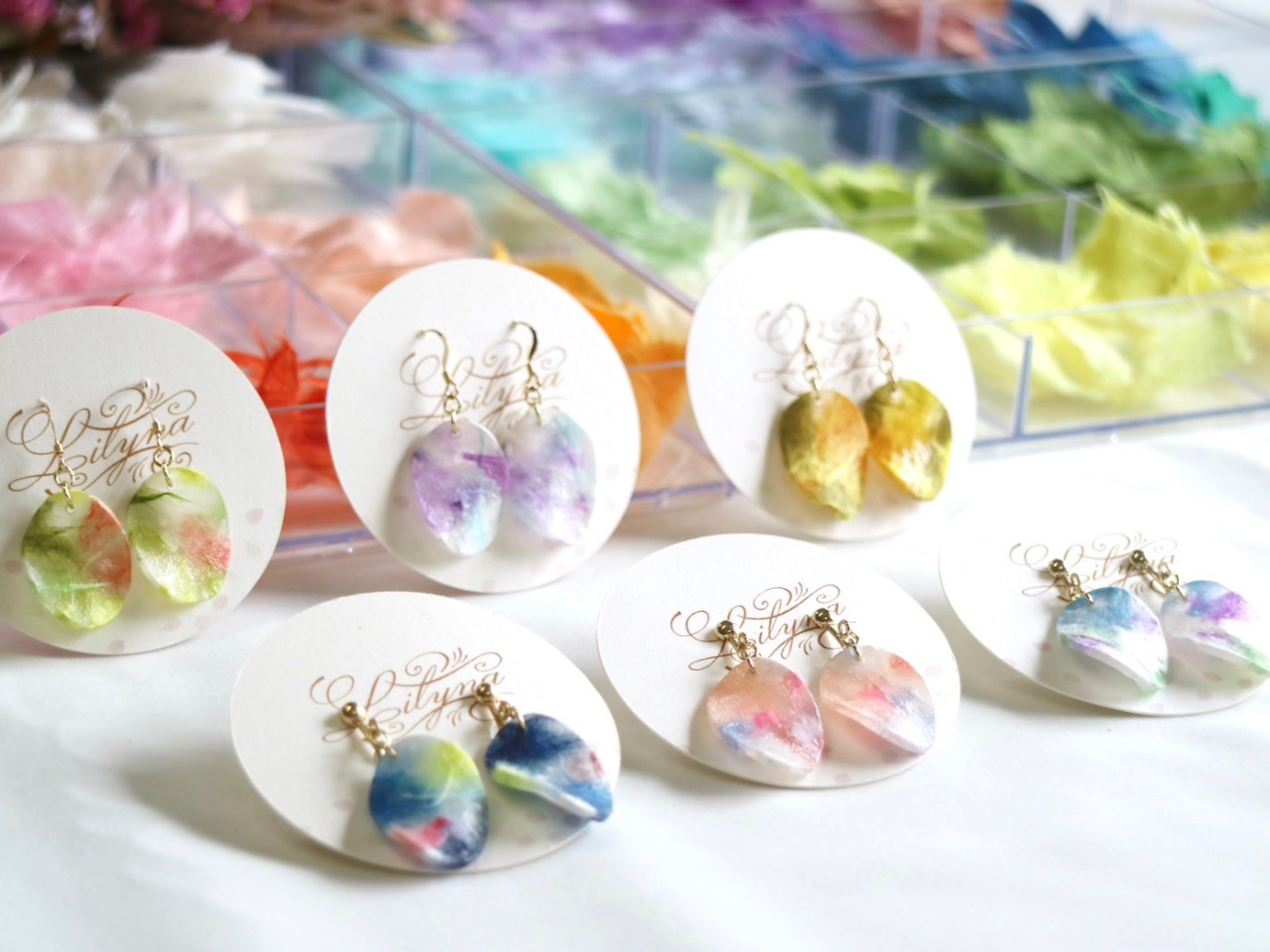 色とりどりの和紙世界 私色のオリジナルアクセサリーをお作りいただけます