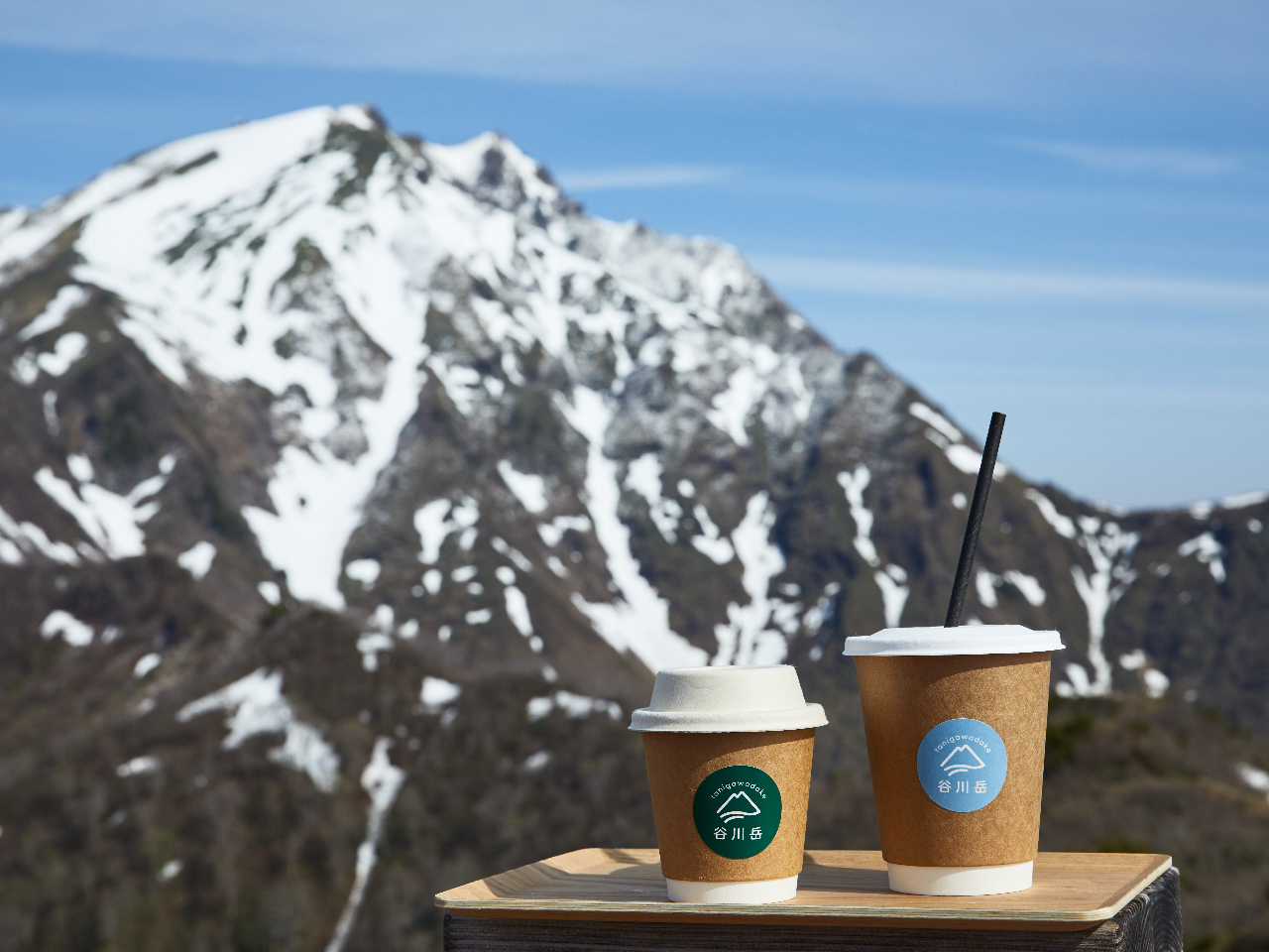 天神峠展望台に隣接する「Tenjin Cafe」のんびりと過ごすのもおすすめです。